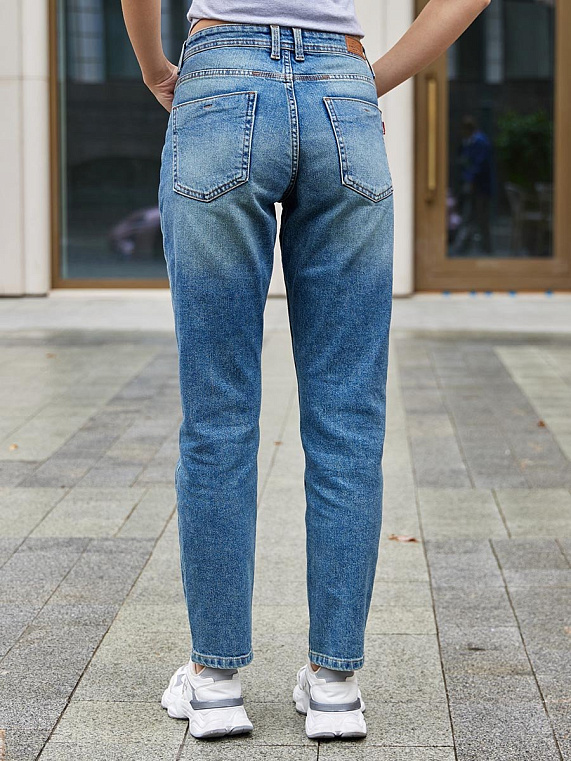 джинсы женские